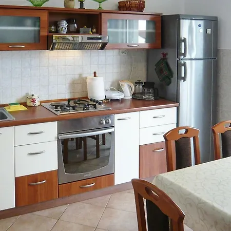 Im Haus Maginja Cdn021022 Eya